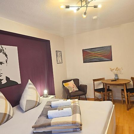 Doppelzimmer 1 I Geteiltes Bad & Kueche I Mit Dem Zug Nur 4 Min Bis Zum Hauptbahnhof Φράιμπουργκ Εξωτερικό φωτογραφία