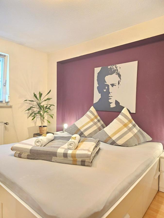 Doppelzimmer 1 I Geteiltes Bad & Kueche I Mit Dem Zug Nur 4 Min Bis Zum Hauptbahnhof Φράιμπουργκ Εξωτερικό φωτογραφία